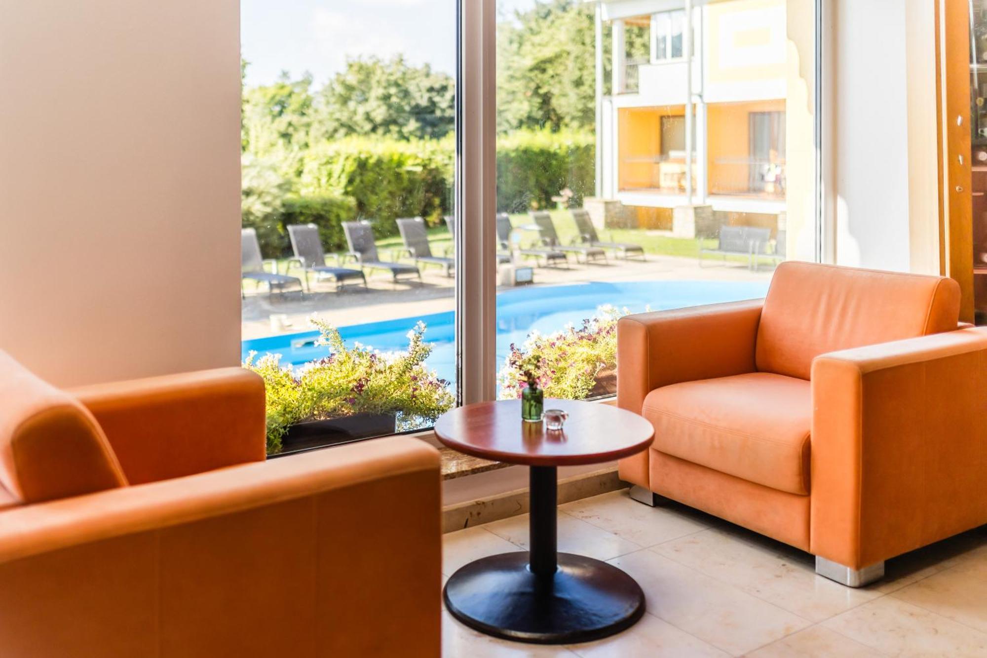 Lazensky A Wellness Hotel Nivamare لوهاكوفيس المظهر الخارجي الصورة
